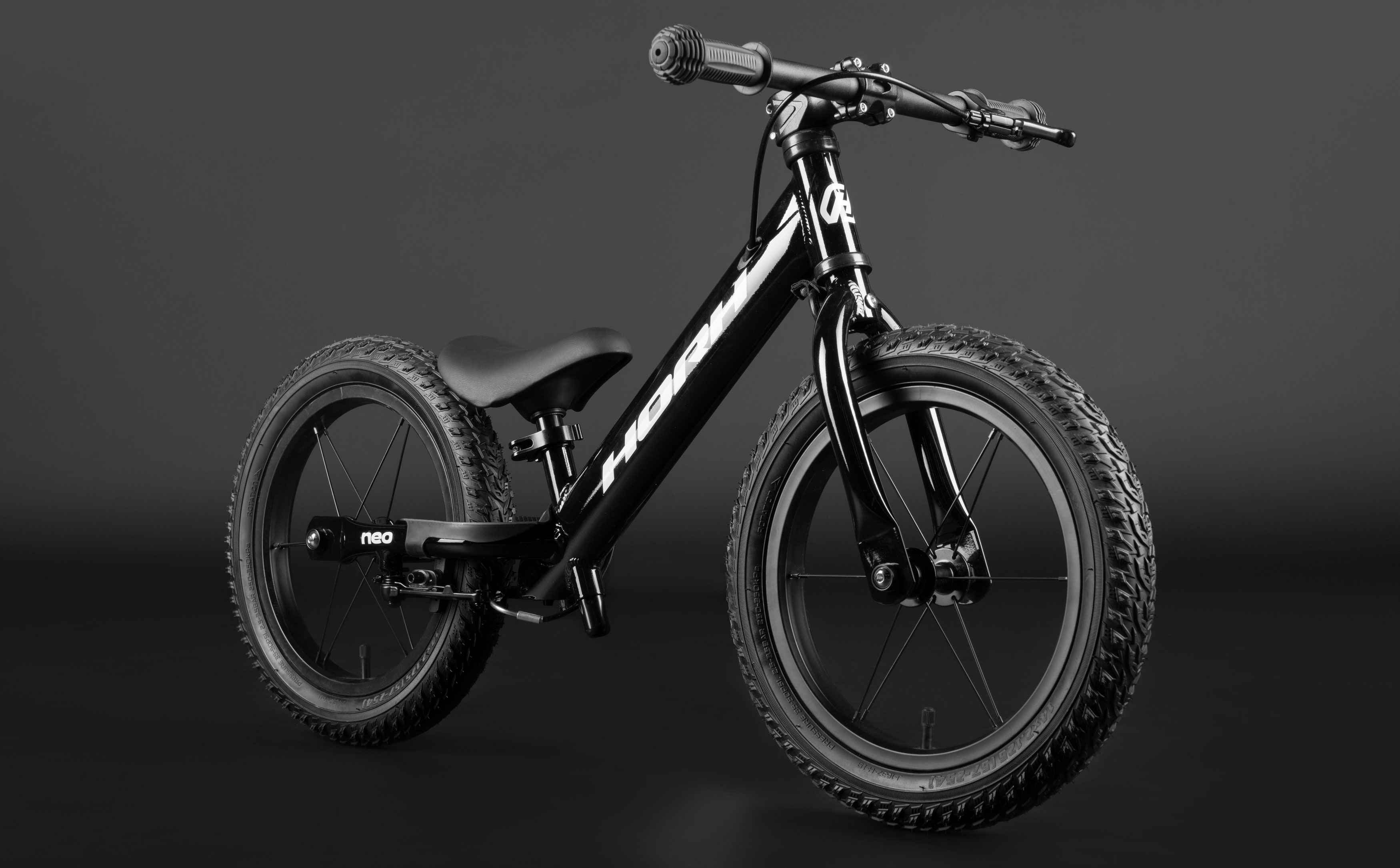 Беговел HORH NEO 14" черный