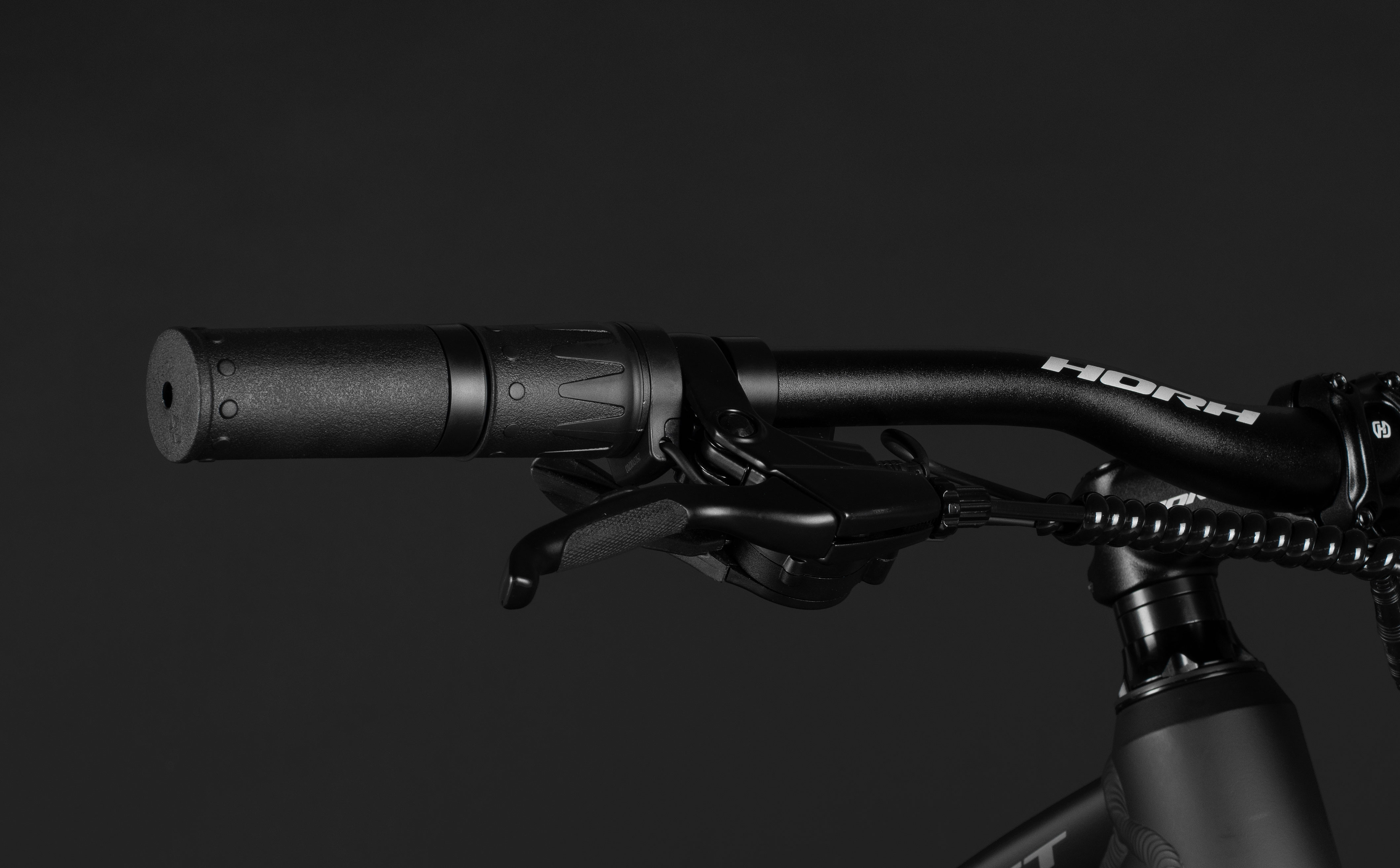 Велосипед HORH WATT 26" 750W (2026) Matt Black